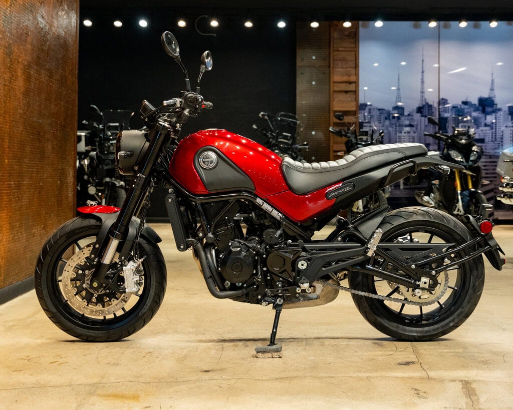 2021 BENELLI LEONCINO 500