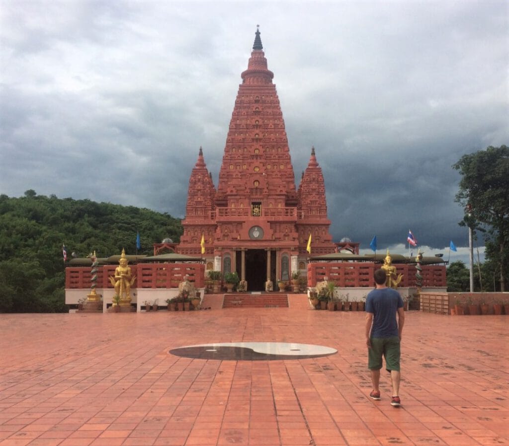 Thailand's countryside - Nakhon Sawan Temple - Wat Pa Siriwattanavisut