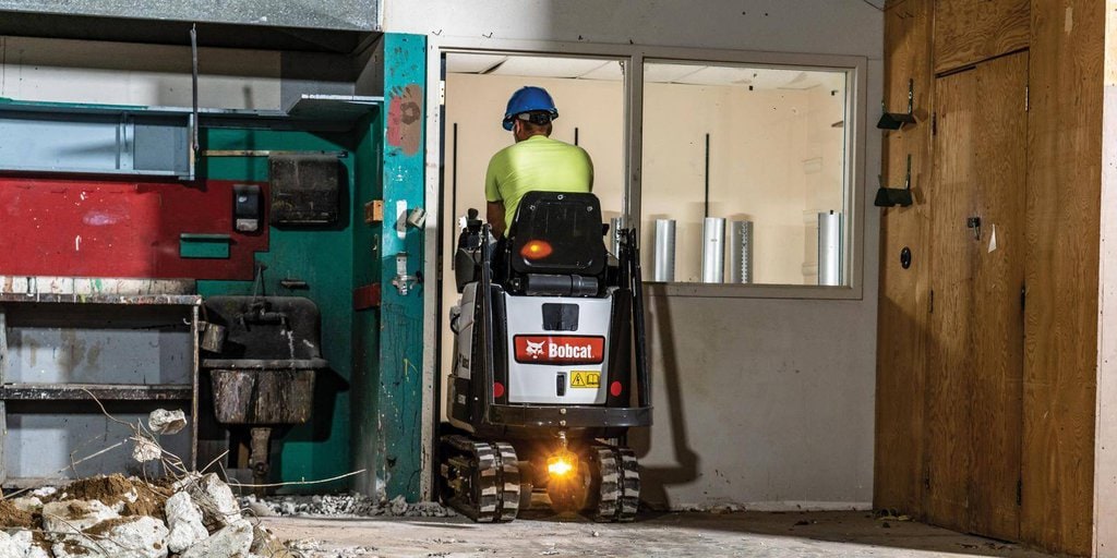 Where to Get the Best Deal on a 1-Ton Mini Excavator Rental