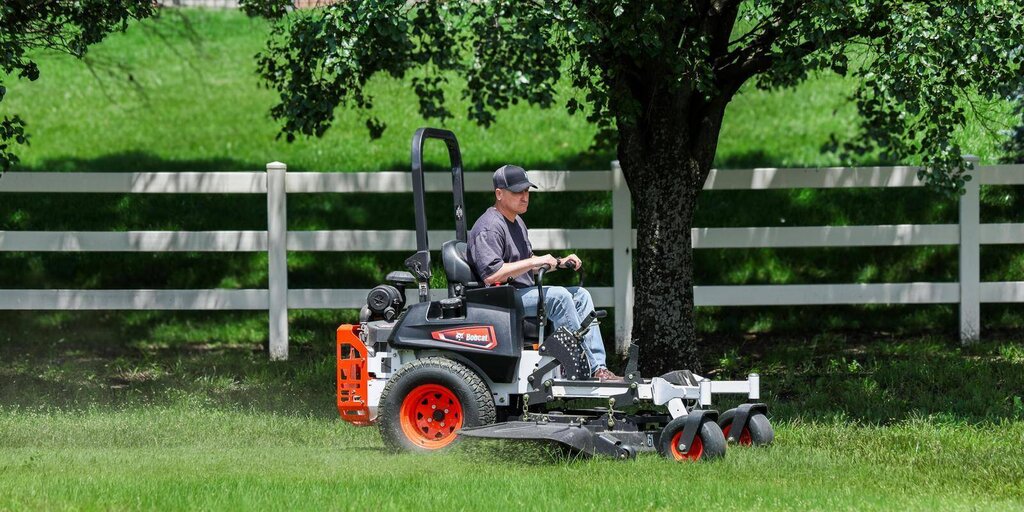 Zero-Turn Mower