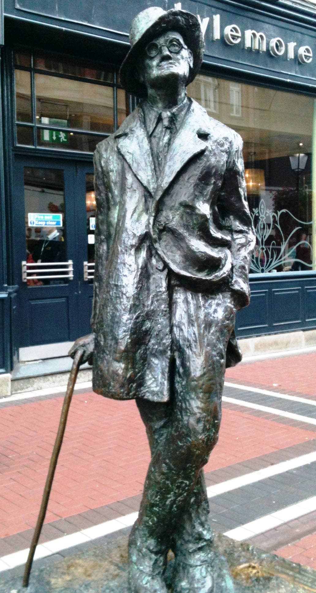 Statue of James Joyce, Dublin