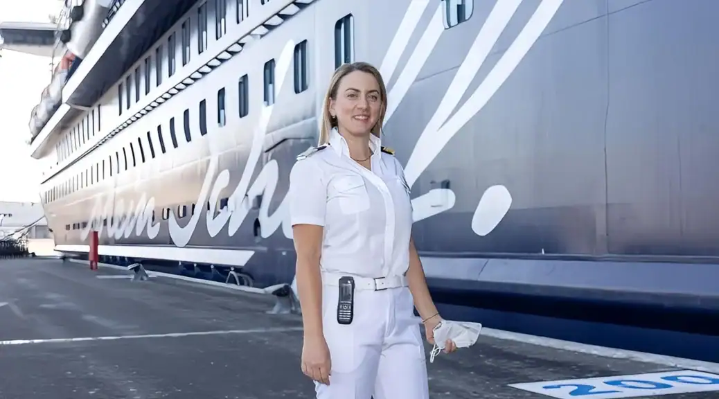Fenia Kalachani Taufpatin Der Mein Schiff 7