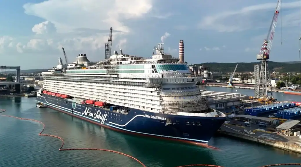 Mein Schiff Relax In Der Werft