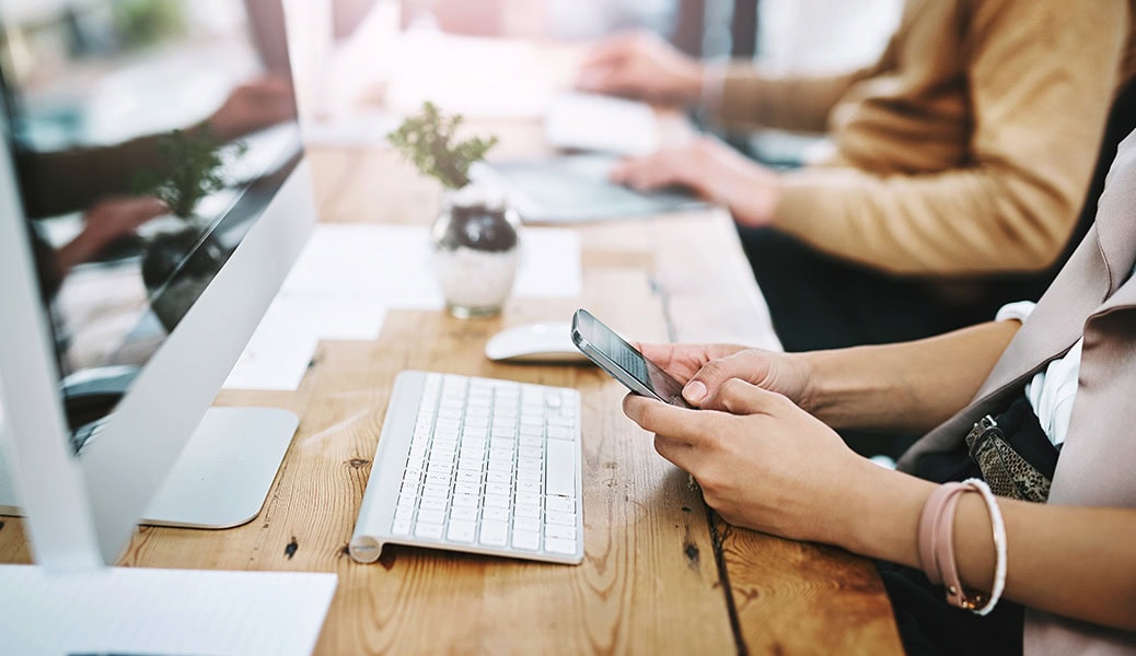 Choisir entre Canva, l'ia et une agence pour votre logo d'entreprise