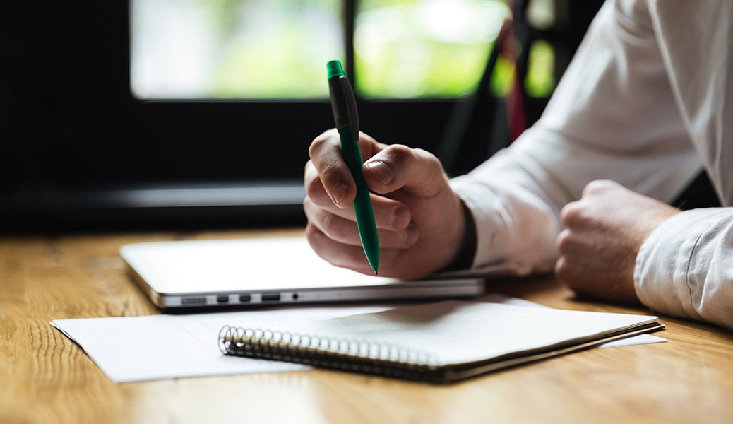 Processus complet de création d'un logo professionnel en 7 étapes Morbihan