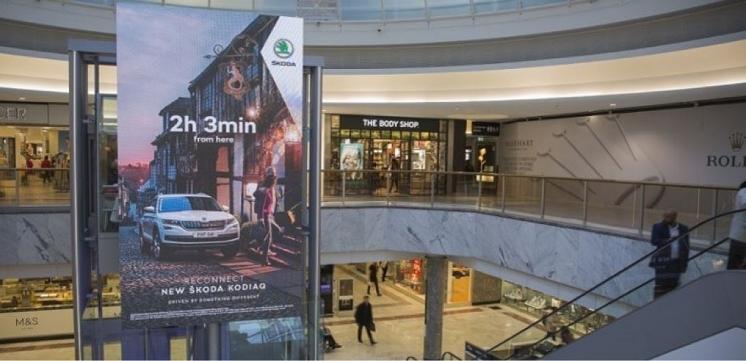 Skoda location-based DOOH campaign - Xenoss blog - Programmatic DOOH
