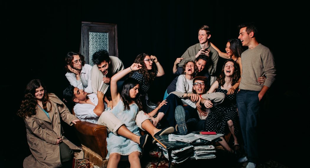 Representació teatral dirigida per Sílvia Escuder dels alumnes de Primer d'Arts Escèniques