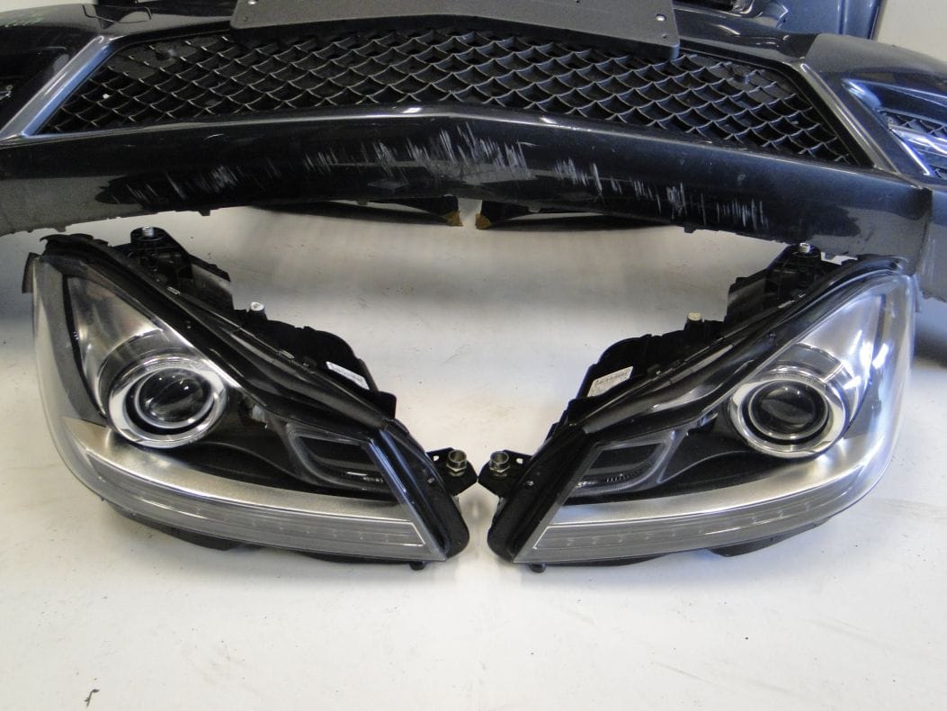MERCEDES C KLASA W204 COUPE LAMPA XENON PRAWA - obrazek 3