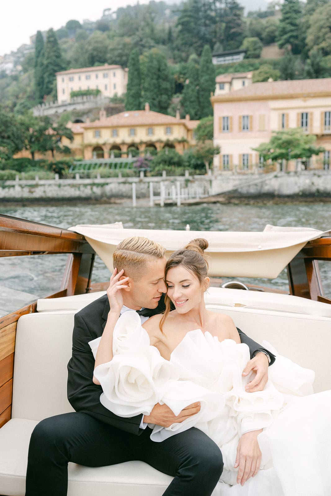 Andrea Gallucci - Destination Wedding Photographer- Amalfi Coast Positano Santorini Barcellona Rome Ravello Paris New York Villa Pizzo Wedding on a Boat