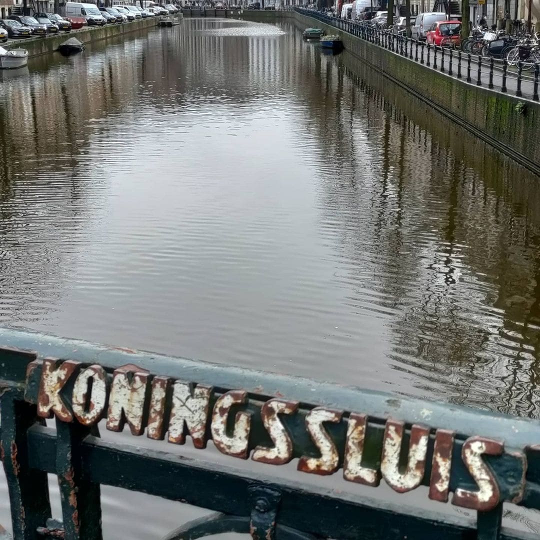 Bridge number 29 (De Koningssluis)