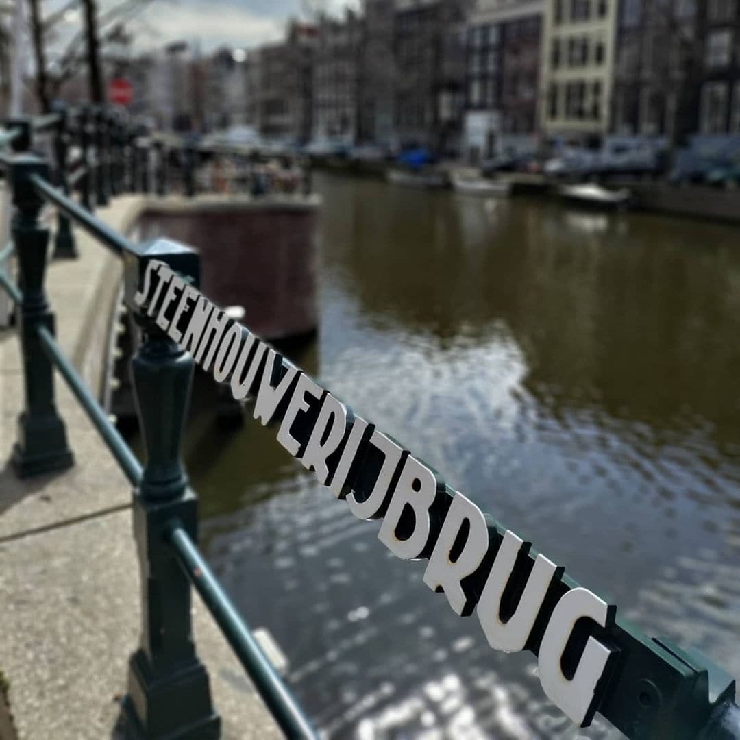 Steenhouwerijbrug: Bridge 45 and the Stone Cutters Who Built Amsterdam’s Golden Age