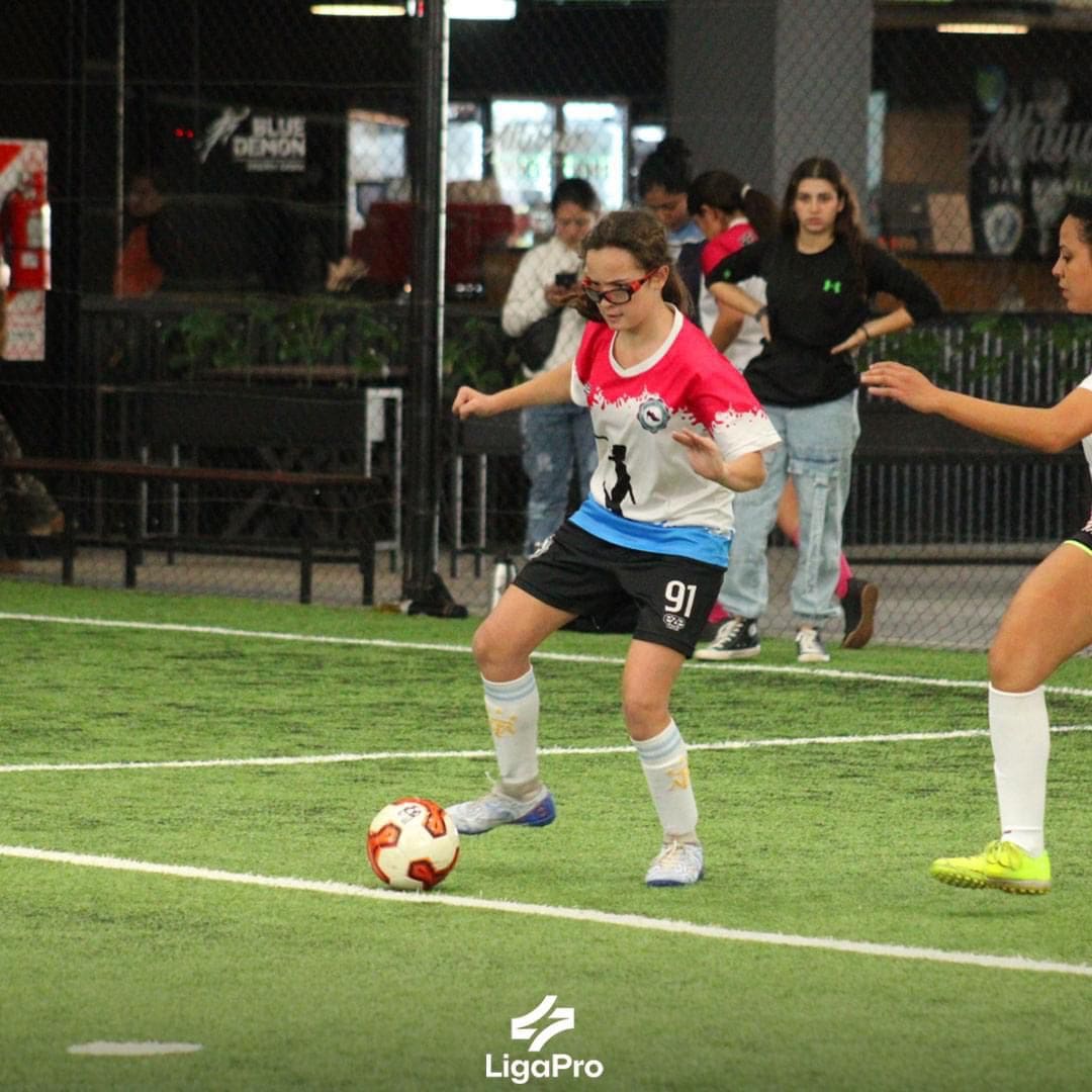 Reportaje a la jugadora destacada de la fecha Rosario Christine Newery