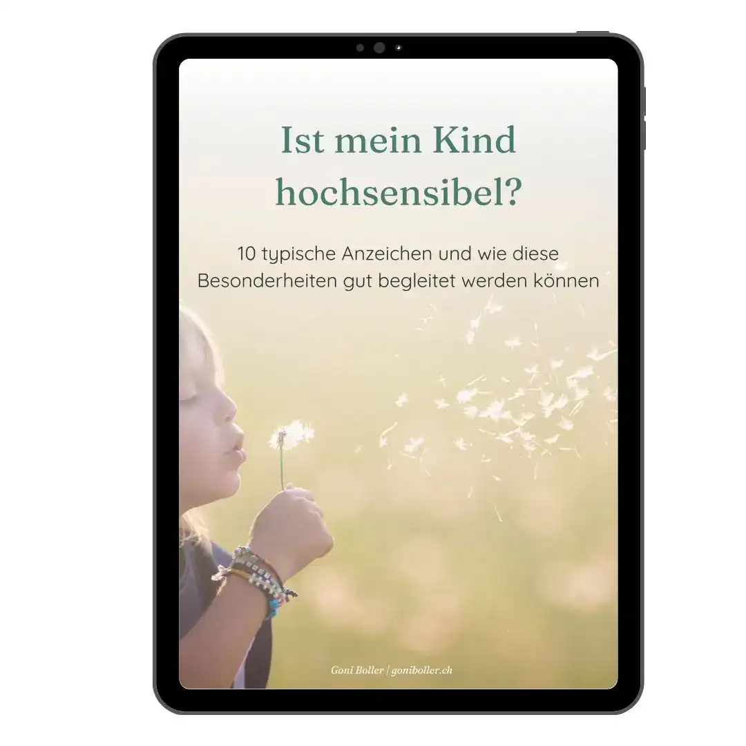 Kind bläst Pusteblumen: Ist mein Kind hochsensibel? 10 typische Anzeichen und wie diese Besonderheiten gut begleitet werden können