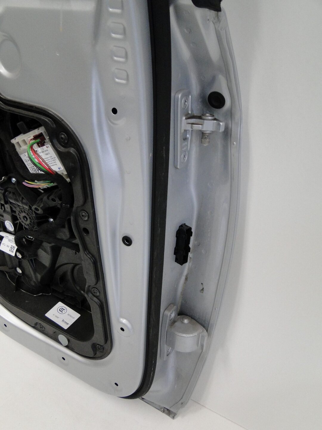 MERCEDES DRZWI LEWE TYLNE SREBRNE 775 LEWY TYŁ GLC 253 X253 SUV LIFT - obrazek 16