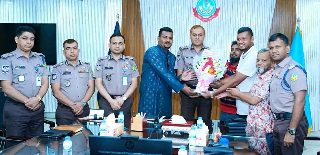পরিবহন খাতের শৃঙ্খলা ও জনসেবার মানোন্নয়নে মহানগরীস্থ মালিক সমিতির সাথে আরএমপি পুলিশ কমিশনারের মতবিনিময় সভা 