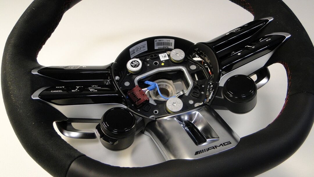 MERCEDES EQS 297 V297 KIEROWNICA A0994602607 3D16 A0994609908 3D16 CZERW NIĆ ALCANTARA AMG - obrazek 12