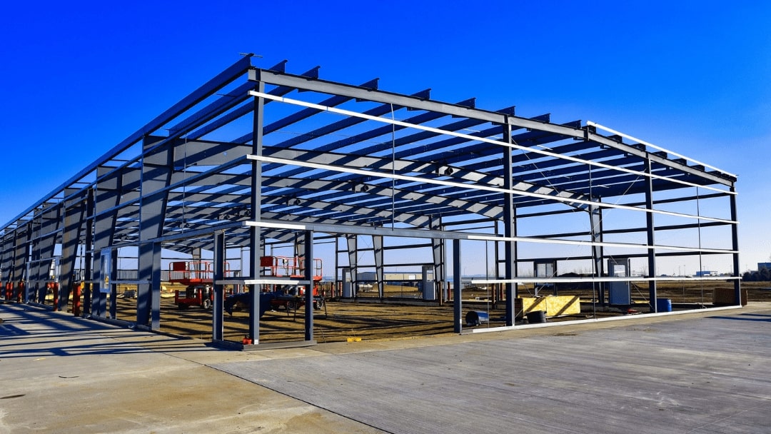 Medium-sized pre-engineered steel building — typical 60x100 or 80x120 PEMB delivered by Titan in Canada