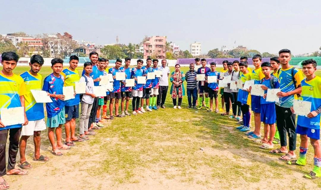 নরসিংদীতে ফুটবল প্রশিক্ষণ  অনুষ্ঠিত