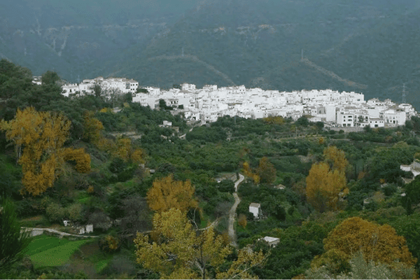 Caminito del Rey: Istán, raíces moriscas en el interior