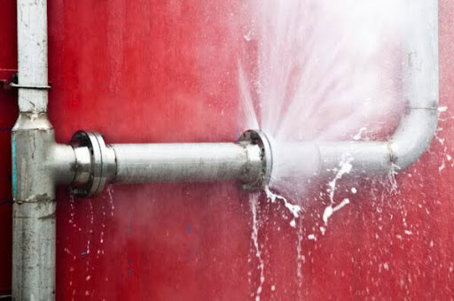 How to Minimize Water Damage After a Flood: A Dallas Restoration Company’s Guide