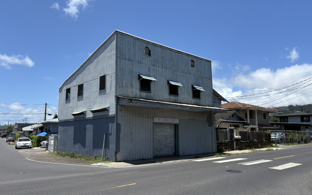 Exterior street view of 1104 Palama St commercial building in Kalihi, Honolulu