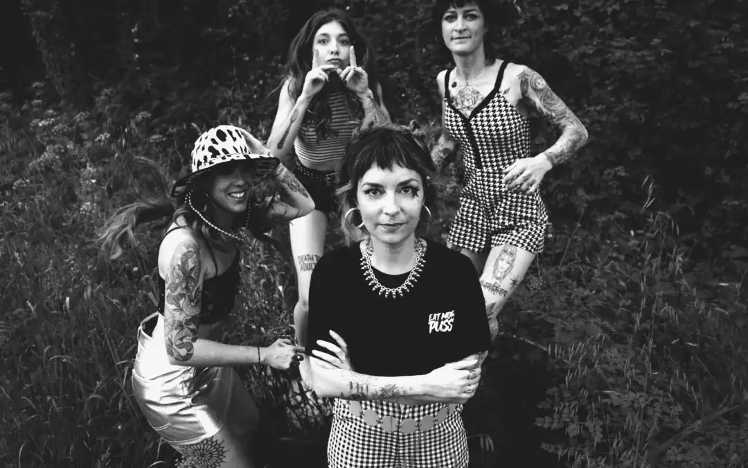 Interview- Pussy Miel :  » Le rock est notre exutoire ! « 