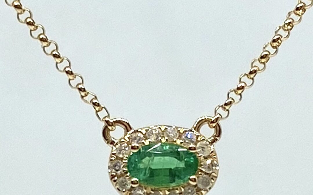 How To Style Dainty Necklaces With Any Outfit