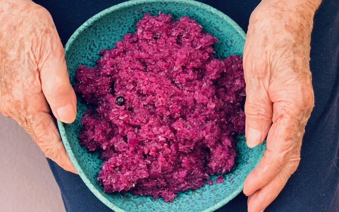 Oma’s Spiced Red Cabbage