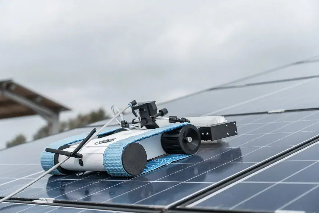NOTRE PREMIER DRONE TERRESTRE RONY EST LÀ!