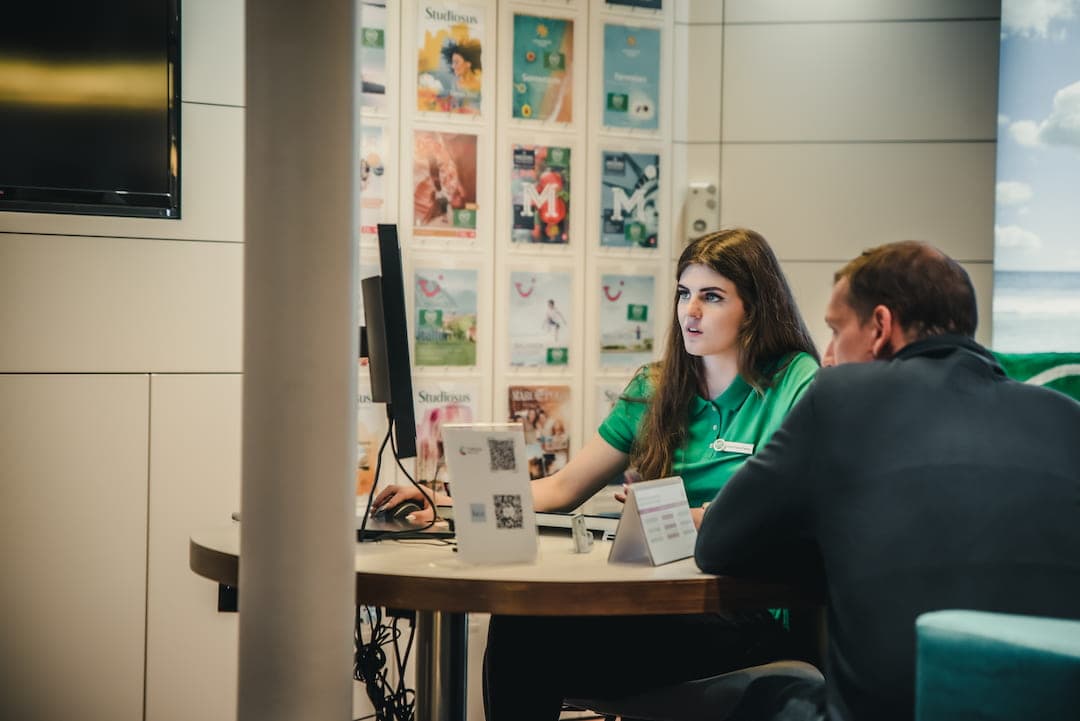 Beratung während Weiden träumt