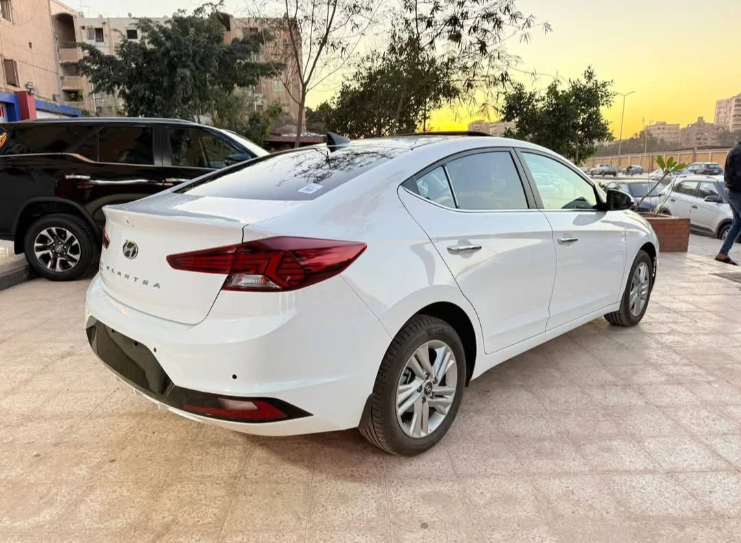 2. Marsa Alam Hurghada Transfer – komfortable Hyundai Elantra mit Kindersitz und privatem Service
