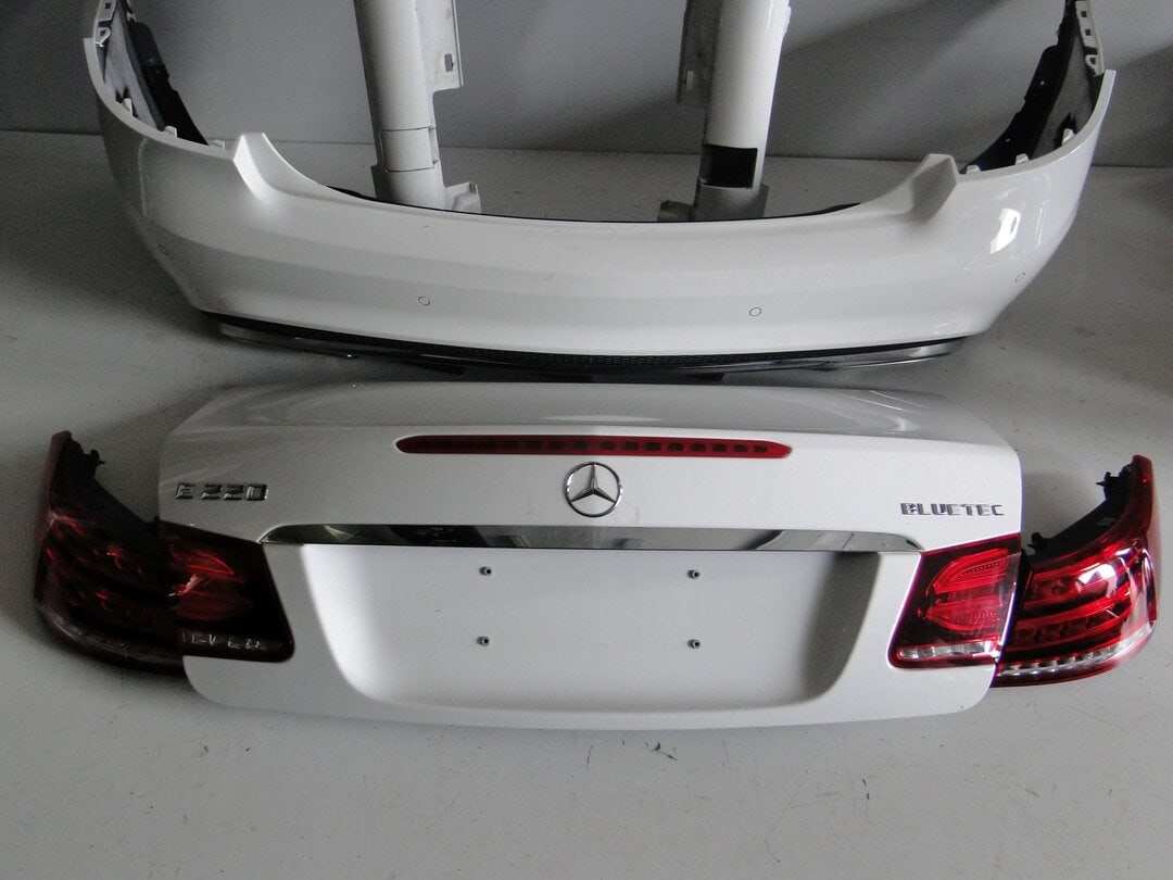 MERCEDES E KLASA W207 COUPE LAMPA TYLNA PRAWA LEWA