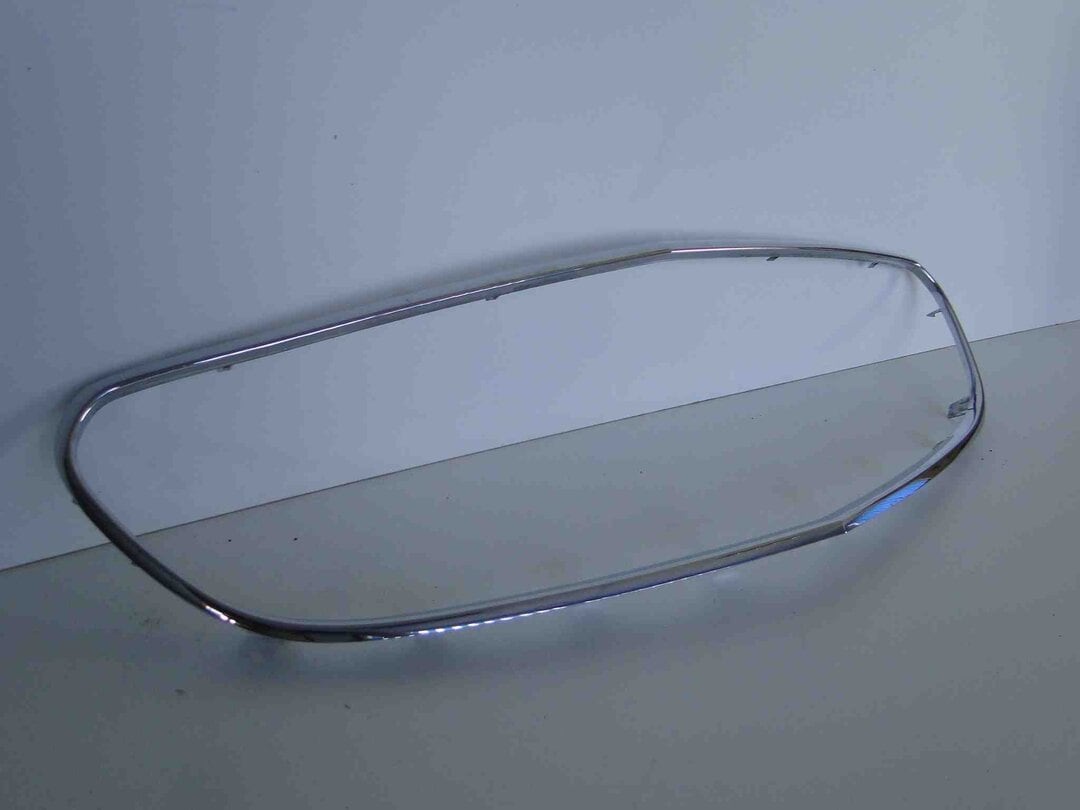 MERCEDES E KLASA W 212 CHROM W GRILL RAMKA