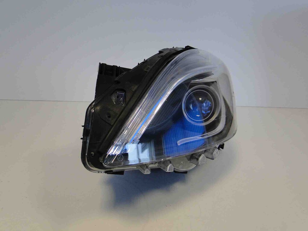 MERCEDES B KLASA W246 LAMPA XENON LEWA