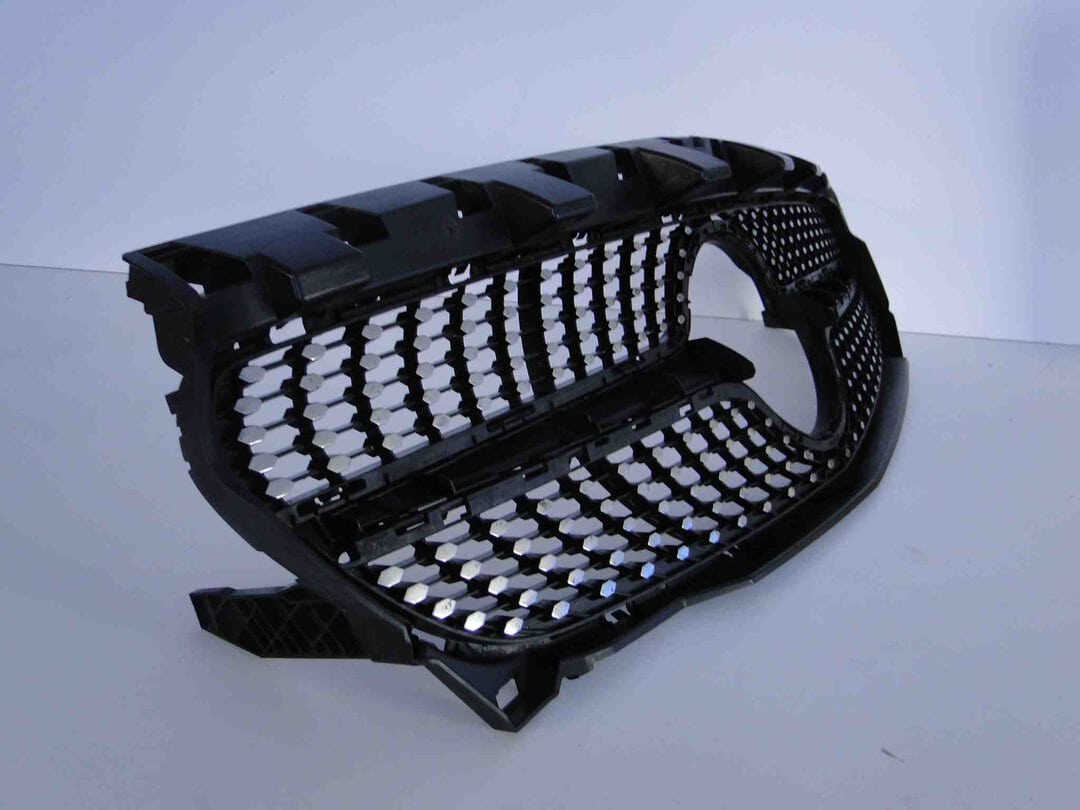MERCEDES CLA 117 AMG GRILL ATRAPA SVAROWSKI - obrazek 2
