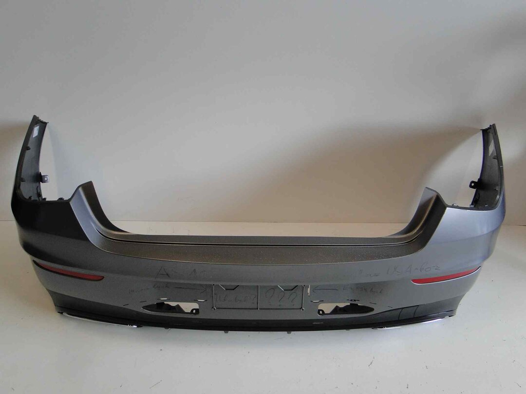 MERCEDES CLA 118 ZDERZAK TYLNY AMG BEZ PTS KOMPLETNY - obrazek 8