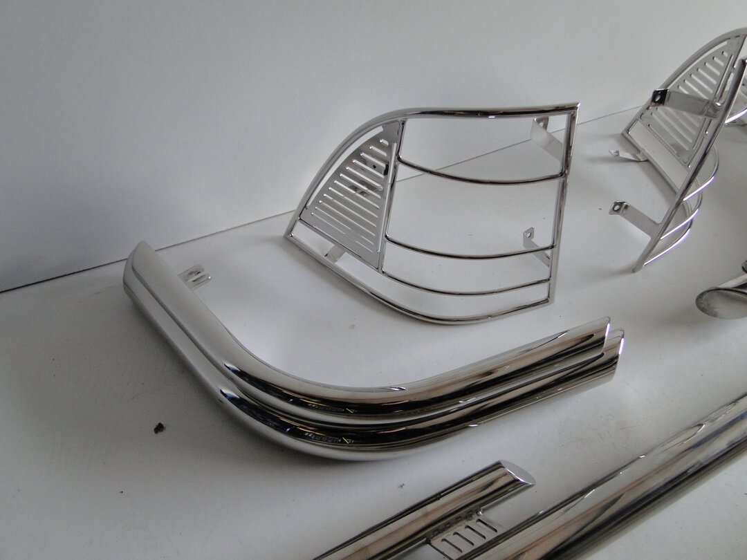 MERCEDES ML W163 ART 55 AMG OSŁONY LAMP TYLNYCH - obrazek 4