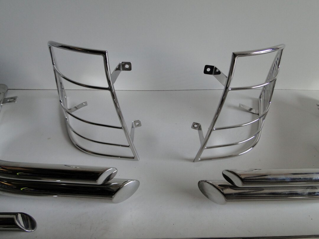MERCEDES ML W163 ART 55 AMG OSŁONY LAMP TYLNYCH - obrazek 3