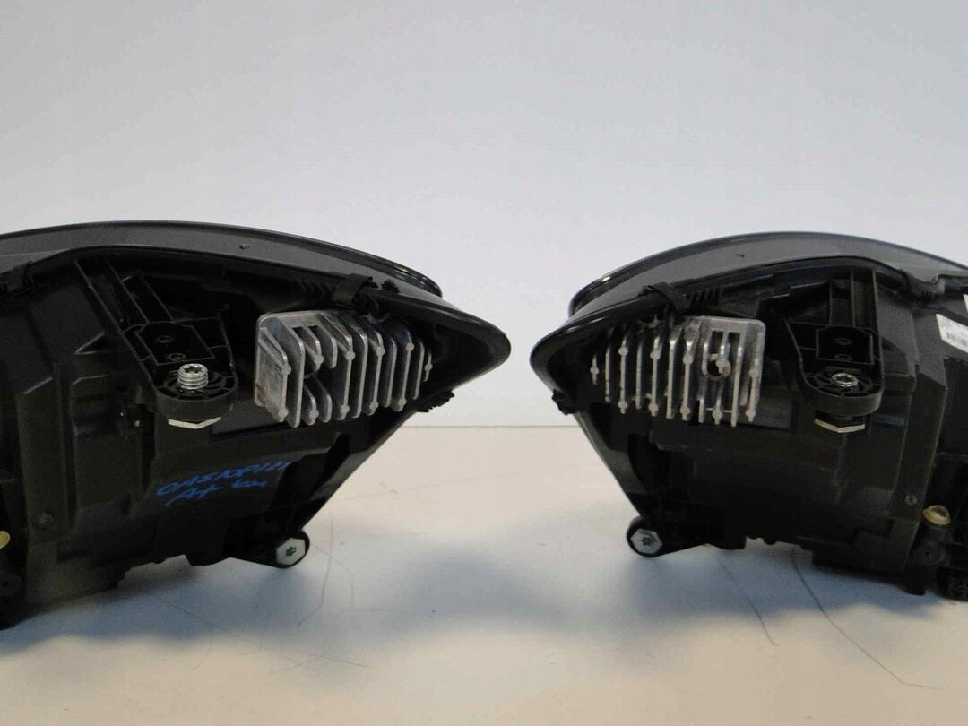 MERCEDES AMG GT 190 PRZED LIFTEM LAMPA PRAWA LED HIGH PERFORMANCE - obrazek 10