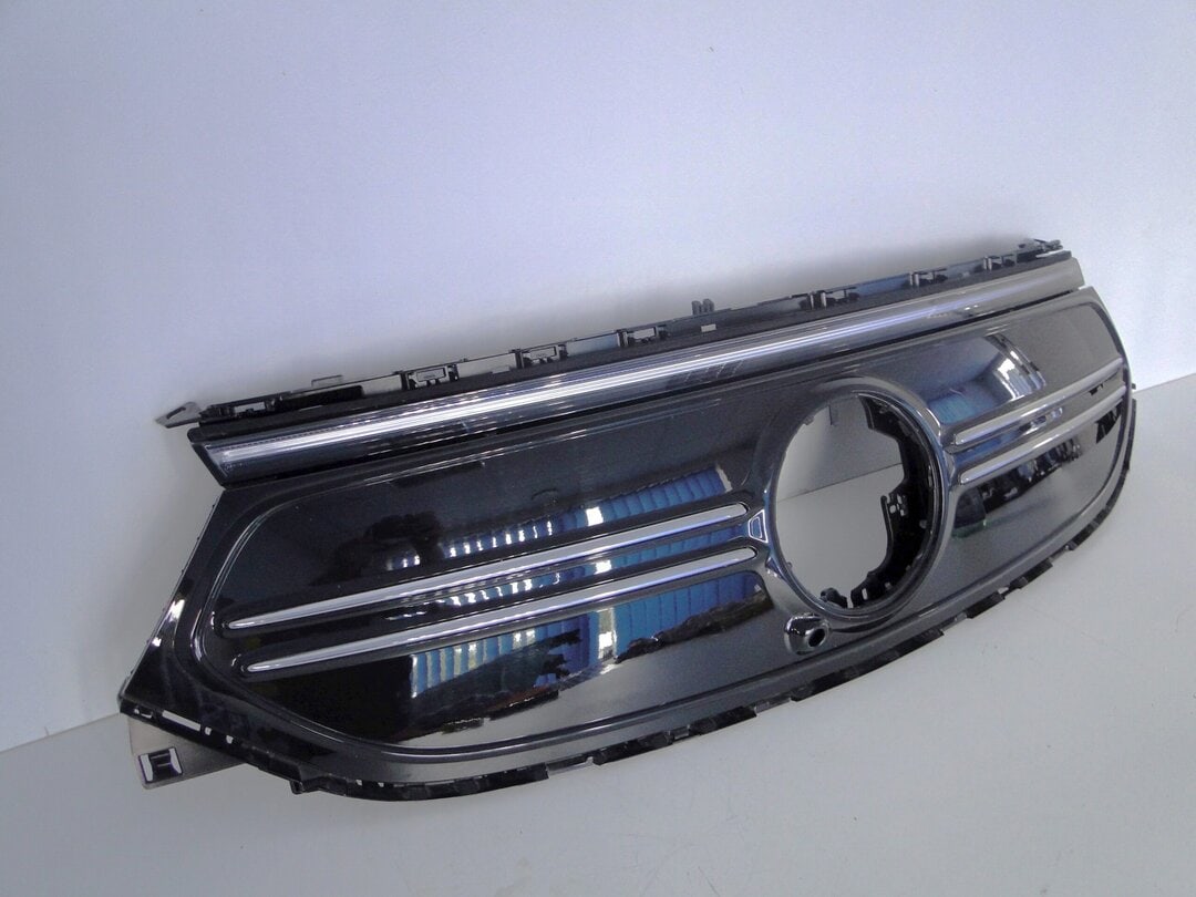 MERCEDES EQA EQB 243 X243 H243 GRILL ATRAPA ZDERZAKA AMG A2438881900 - obrazek 4
