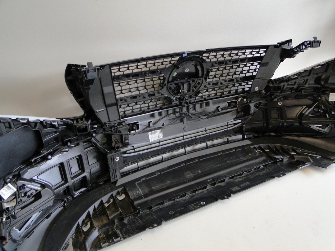 MERCEDES V KLASA 447 W447 ZDERZAK PRZEDNI A4478805203 PTS 134 II LIFT AMG - obrazek 12