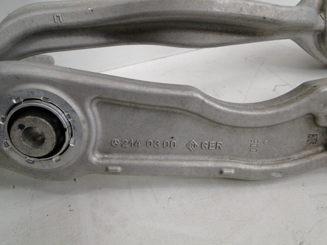 MERCEDES E KLASA 214 W214 ZWROTNICA PRZEDNIA LEWA WAHACZE A2143320100 - obrazek 10