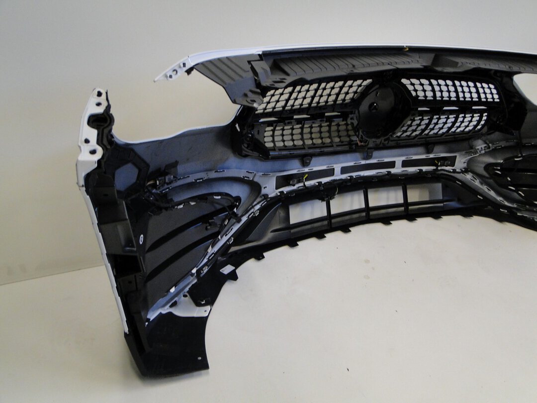 MERCEDES ZDERZAK PRZEDNI GLA 247 H247 A2478804508 PTS AMG LIFT 149 - obrazek 10