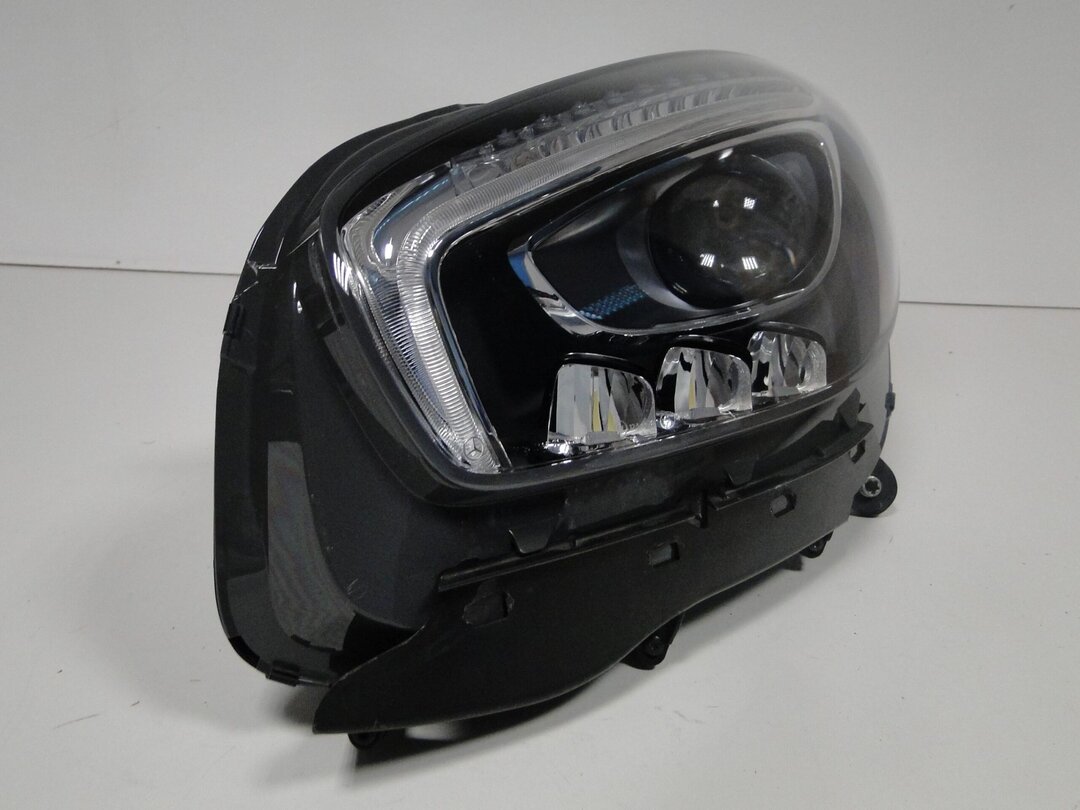MERCEDES LAMPA LEWA PRZEDNIA LED AMG GT 190 PRZED LIFTEM - obrazek 4