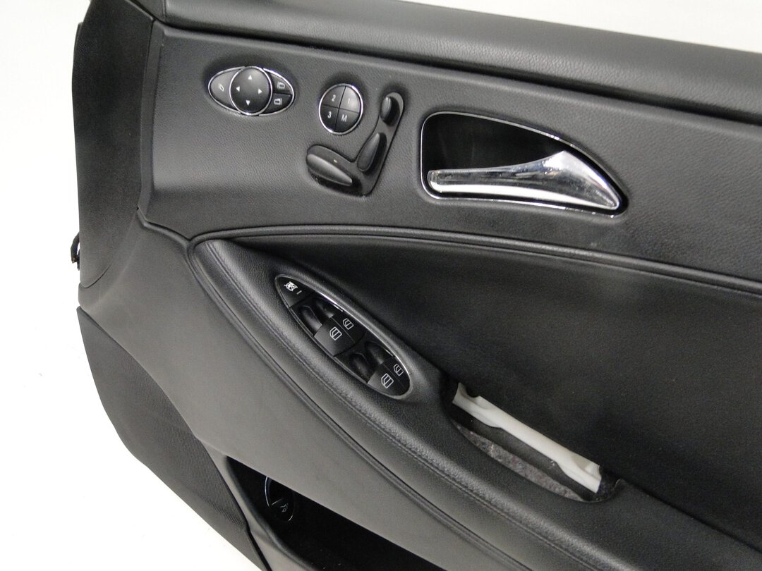MERCEDES DRZWI PRAWE PRZEDNIE PRZÓD PRAWY CLS 219 C219 W219 - obrazek 7
