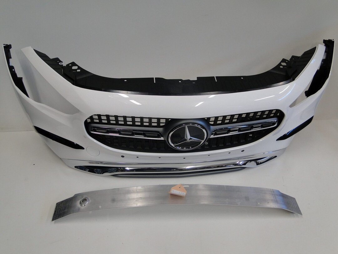 MERCEDES ZDERZAK PRZEDNI BIAŁY ZWYKŁY NA CZUJNIKI PTS GLA 247 H247 LIFT - obrazek 2