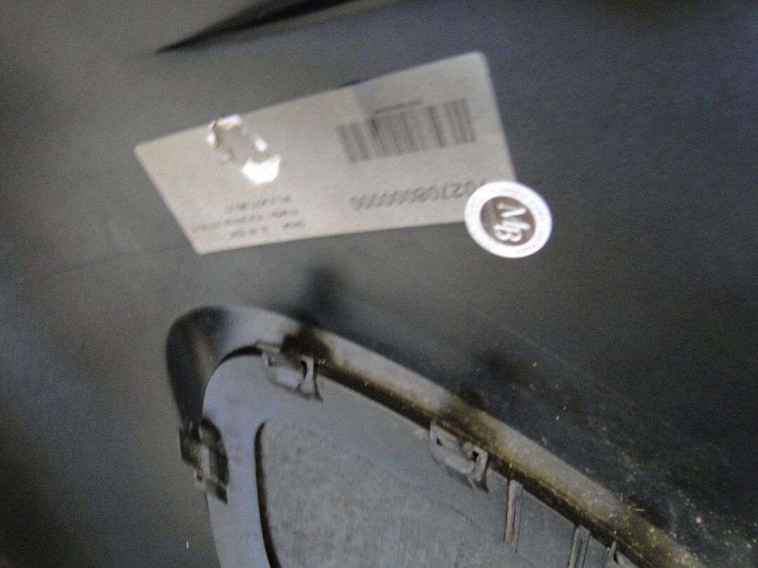 MERCEDES ZDERZAK PRZEDNI NA CZUJNIKI PTS CZARNY A KLASA 176 W176 LIFT - obrazek 15