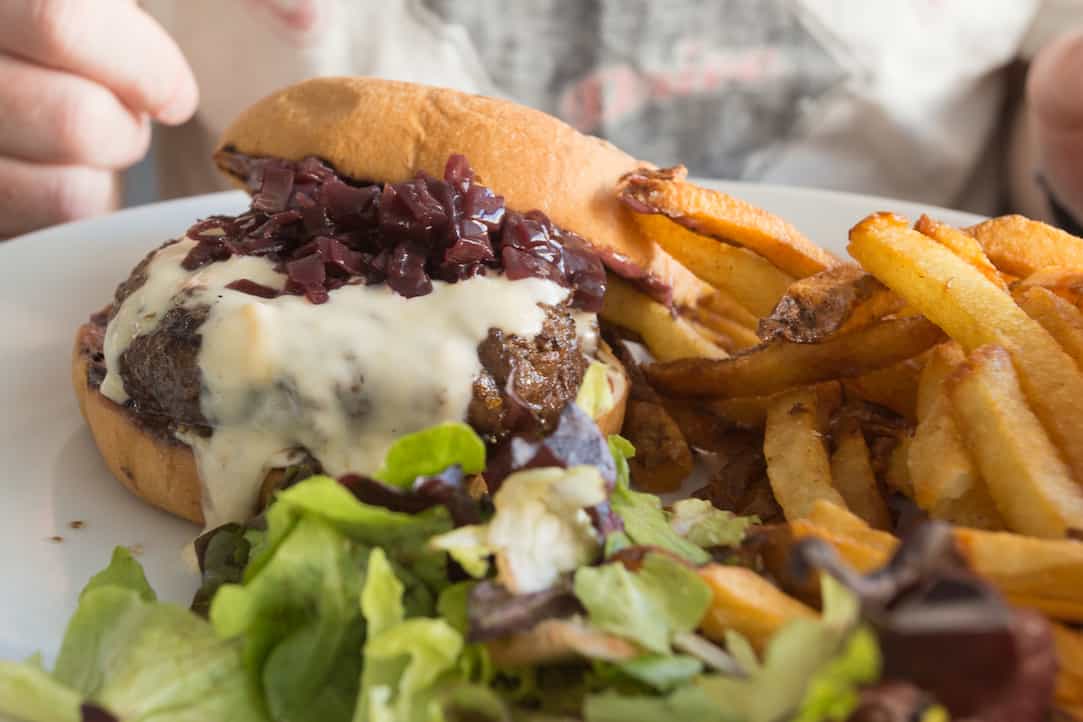 Blackfin Bistro burger in Key West, via www.www.goodfoodstories.com