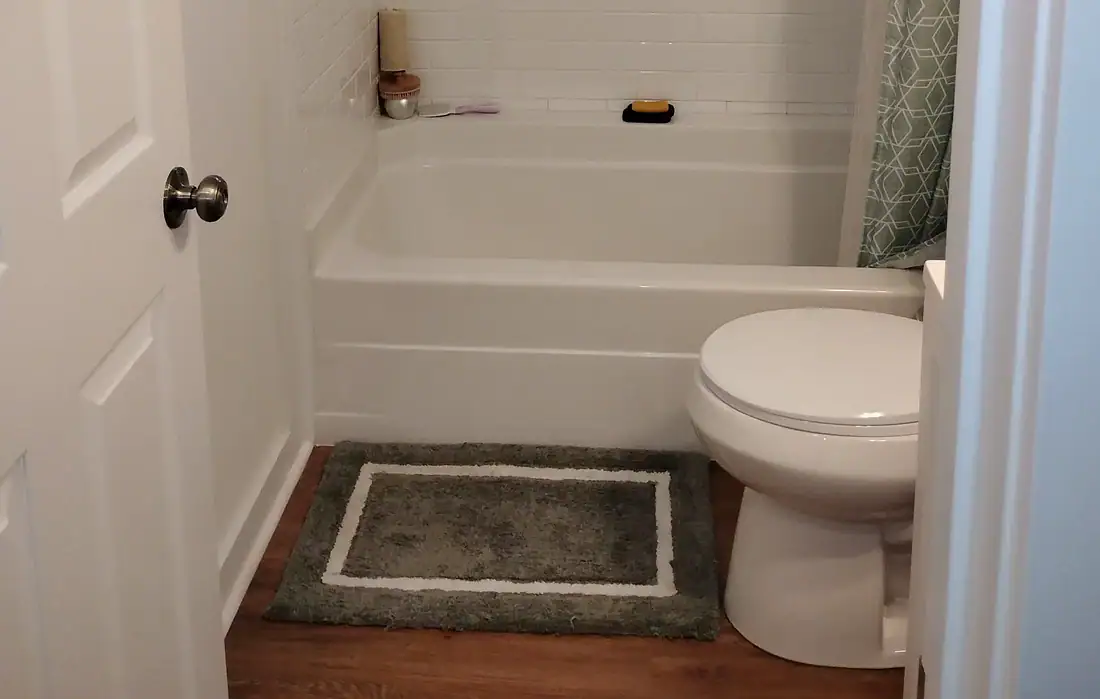 Flex / Priority Cleaning Services Bathroom sanitizing and professional maid service in Charleston SC