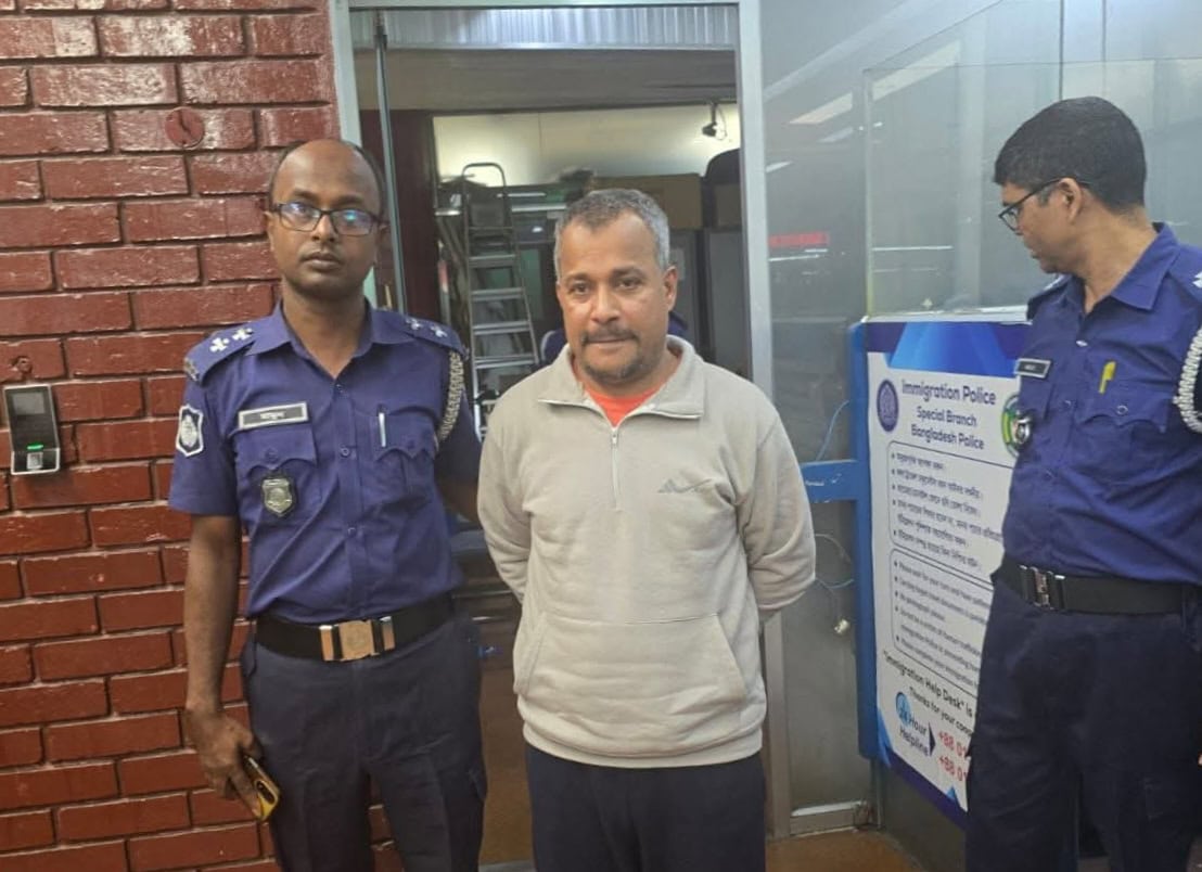 শিবপুরের সাবেক উপজেলা চেয়ারম্যান হত্যা মামলার আসামি দুবাই থেকে গ্রেফতার